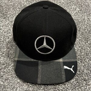 Formula 1 Lewis Hamilton Mercedes AMG-Petronas hat